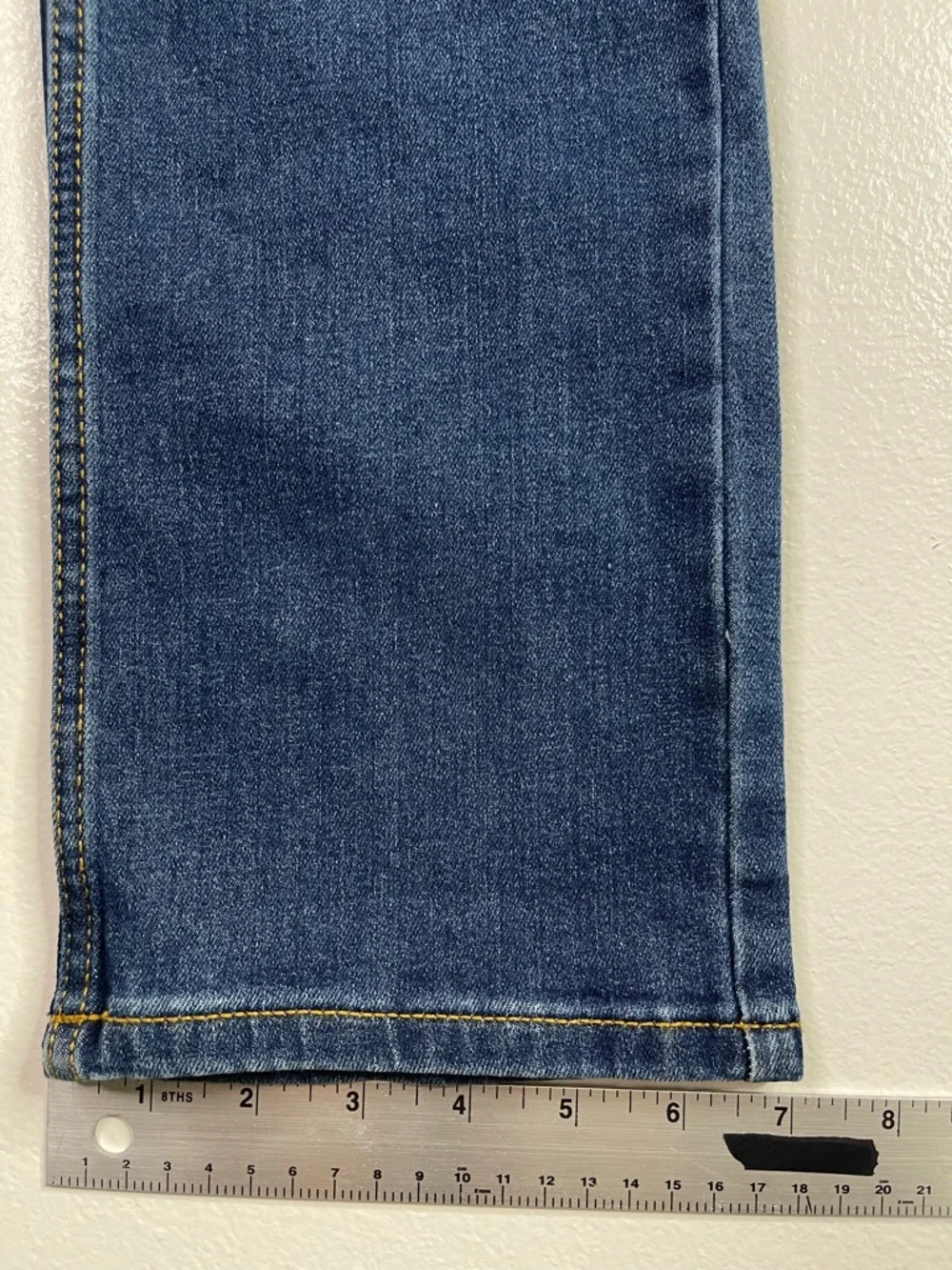 Levi's 514 Straight Fit Performance Denim Blue Jeans Boys Size 14 Reg (27x29)